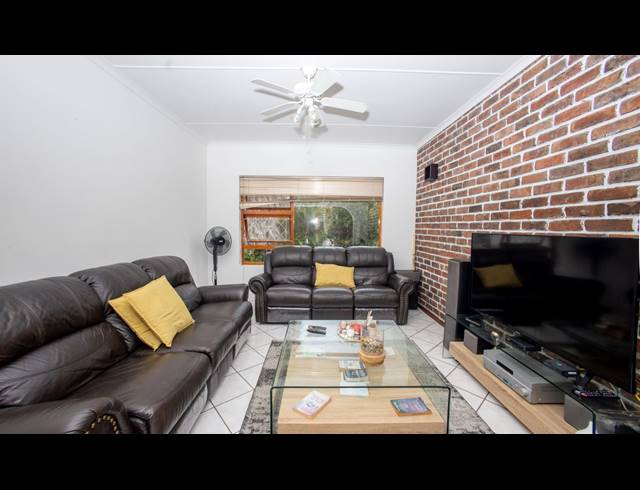3 BEDROOM HOUSE FOR SALE IN NAHOON VALLEY PARK